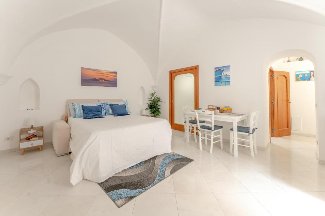 Suite Posterus 5 Capri Exterior photo